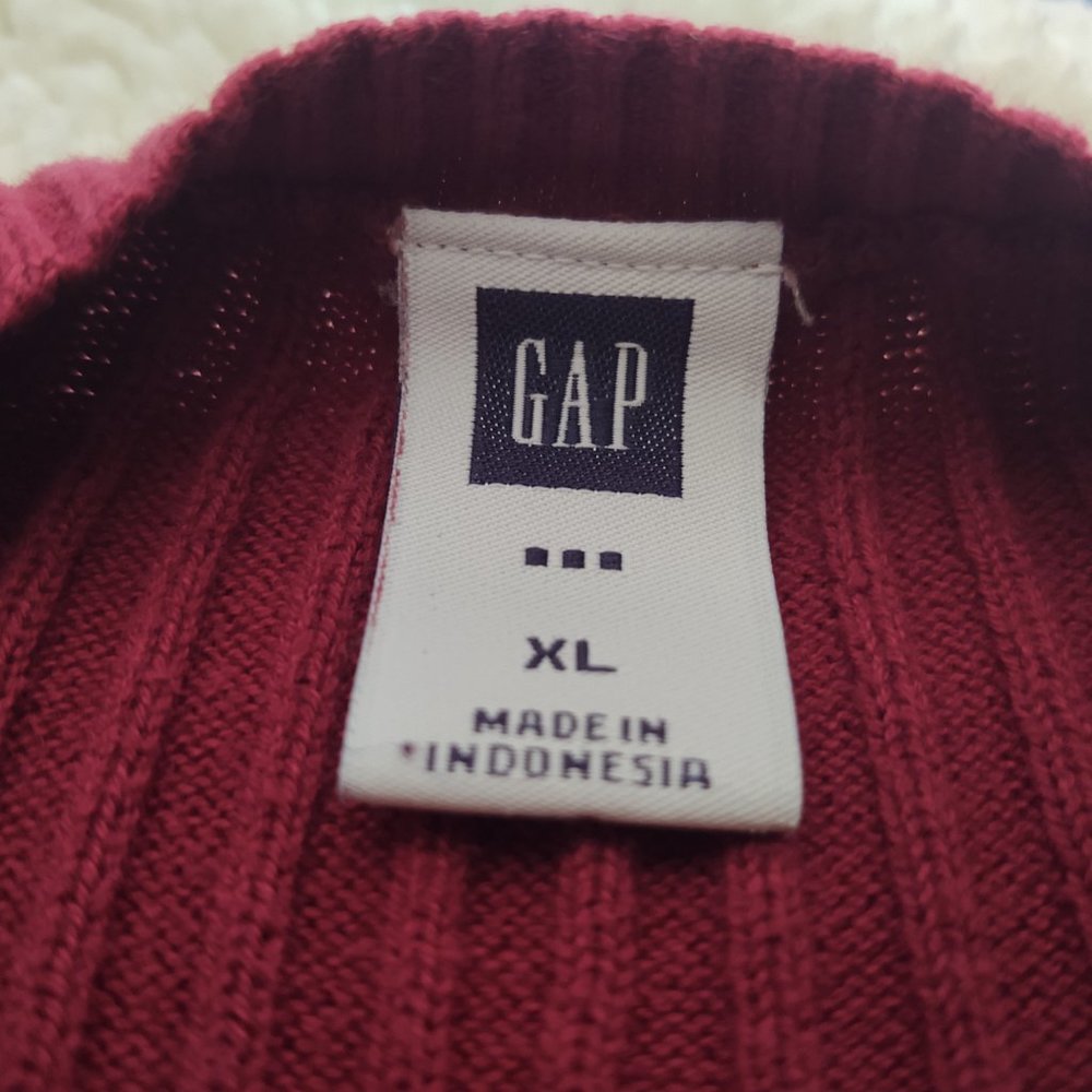 GAP XL RED MEDIUM WEIGHT CREW NECK SWEATER
